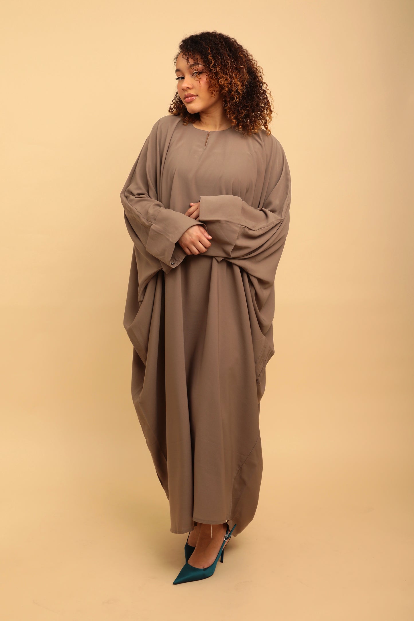 Abaya papillon Taupe