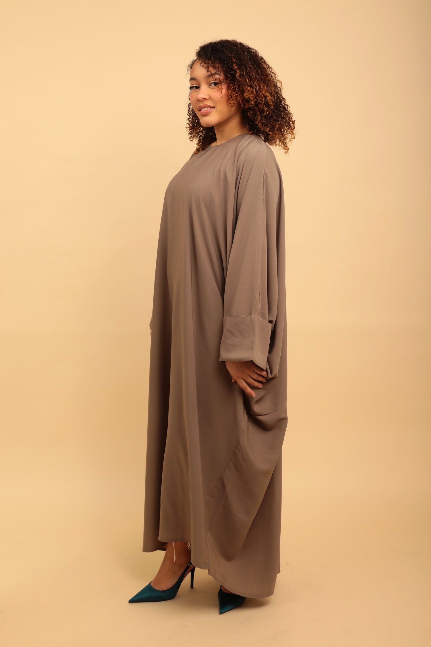 Abaya papillon Taupe